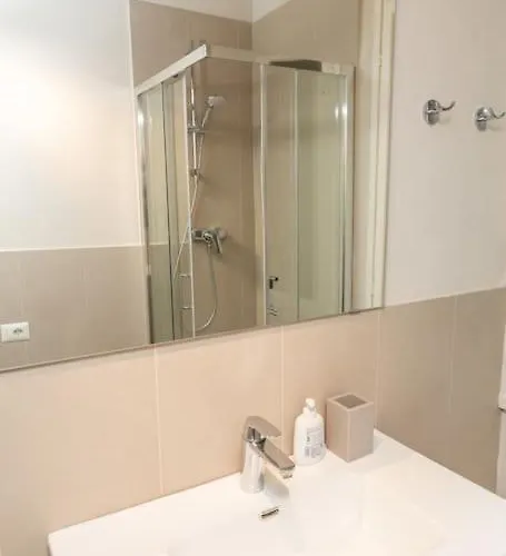 Cozy Santa Maria Novella Uffizi Duomo 2beds-2baths Apartamento *