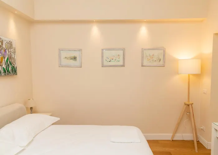 Apartamento Cozy Santa Maria Novella Uffizi Duomo 2beds-2baths *