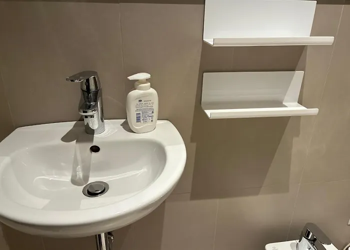 Cozy Santa Maria Novella Uffizi Duomo 2beds-2baths Apartamento *