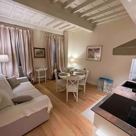 아파트 Cozy Santa Maria Novella Uffizi Duomo 2beds-2baths *