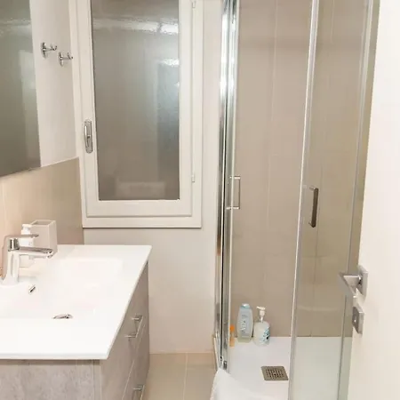 Cozy Santa Maria Novella Uffizi Duomo 2beds-2baths