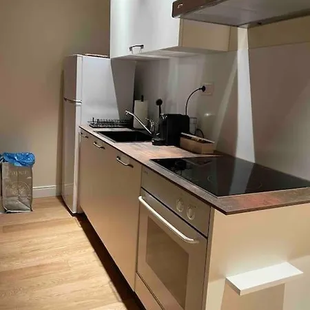 Cozy Santa Maria Novella Uffizi Duomo 2beds-2baths * 피렌체