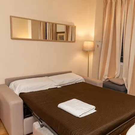 Cozy Santa Maria Novella Uffizi Duomo 2beds-2baths 아파트 *