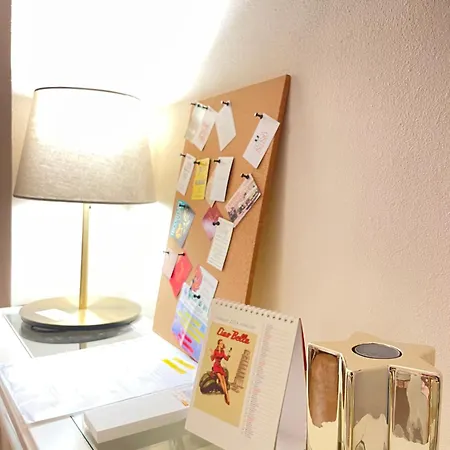 Cozy Santa Maria Novella Uffizi Duomo 2beds-2baths 아파트 *